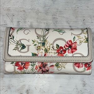 Guess floral slim wallet clutch NEW without tags!